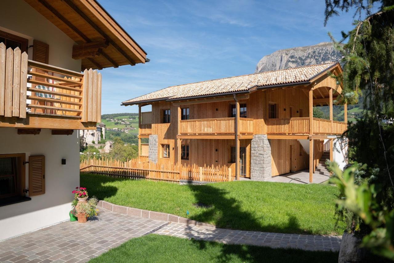 Haensel Und Gretel Schlosshof Umes Kültér fotó
