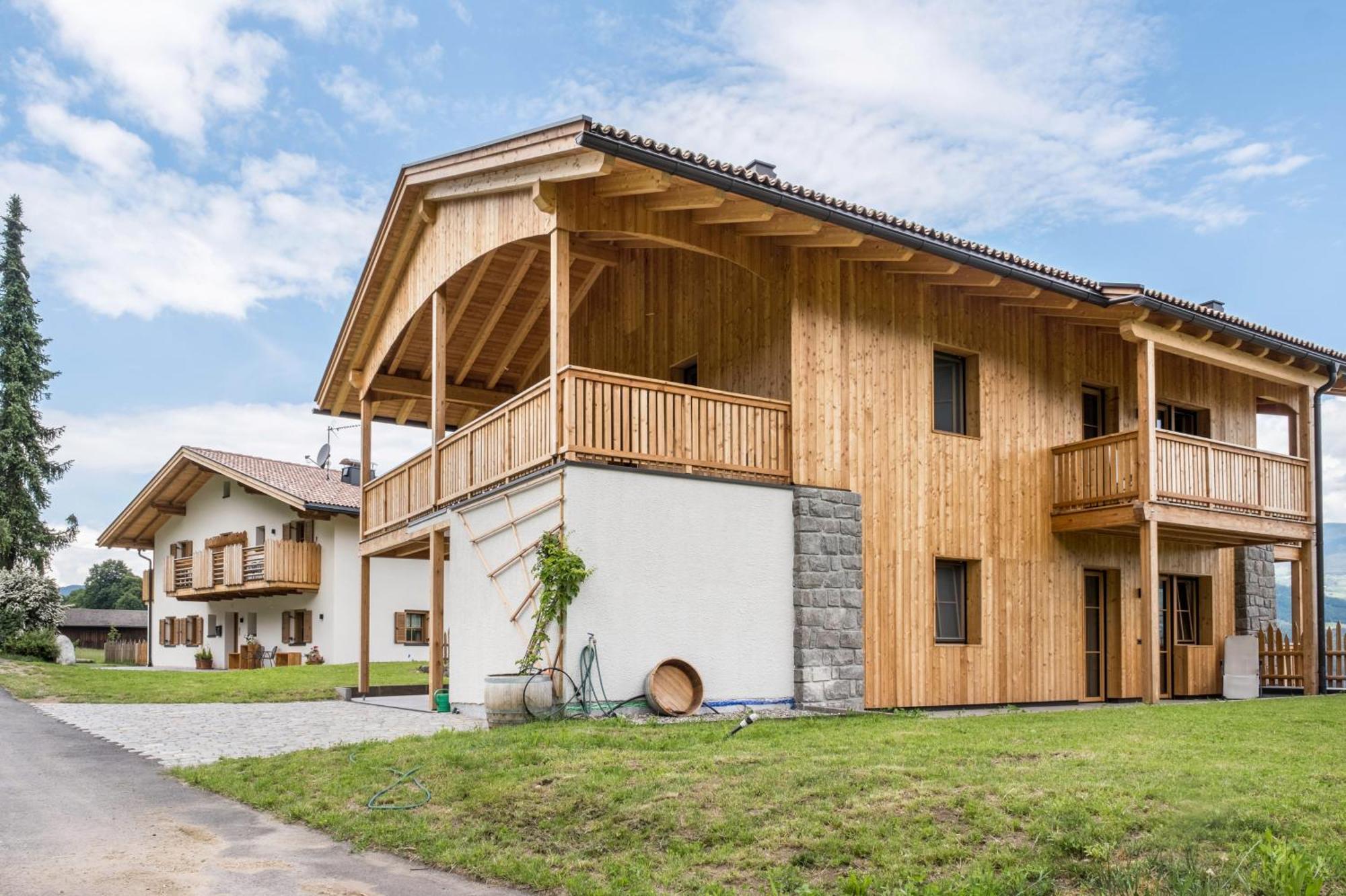 Haensel Und Gretel Schlosshof Umes Kültér fotó