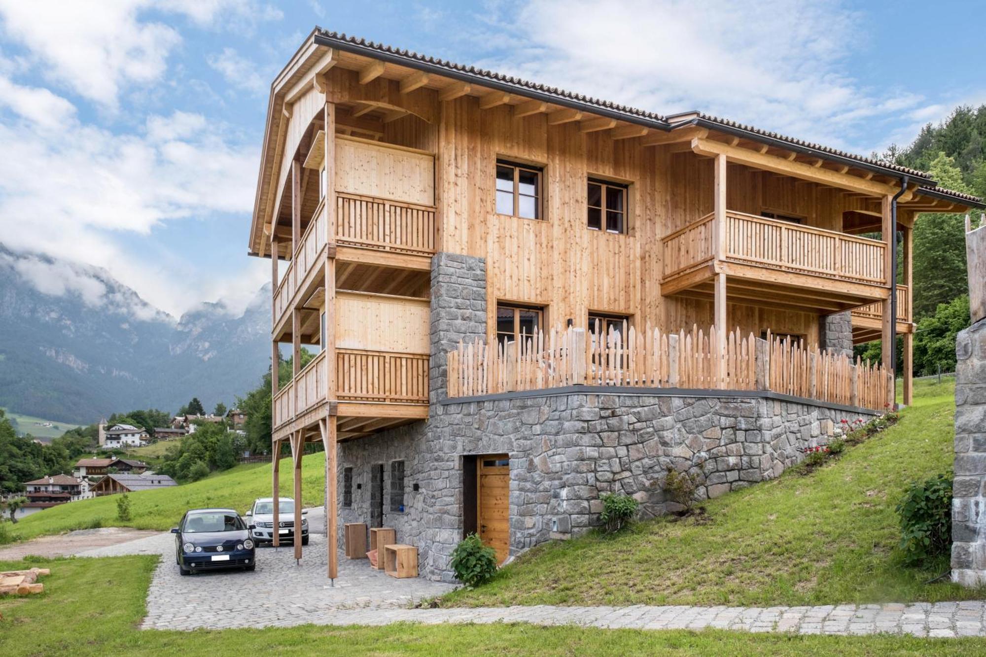Haensel Und Gretel Schlosshof Umes Kültér fotó